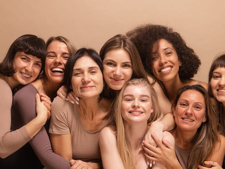 Skincare por idade: cuidados essenciais aos 20, 30, 40+ anos