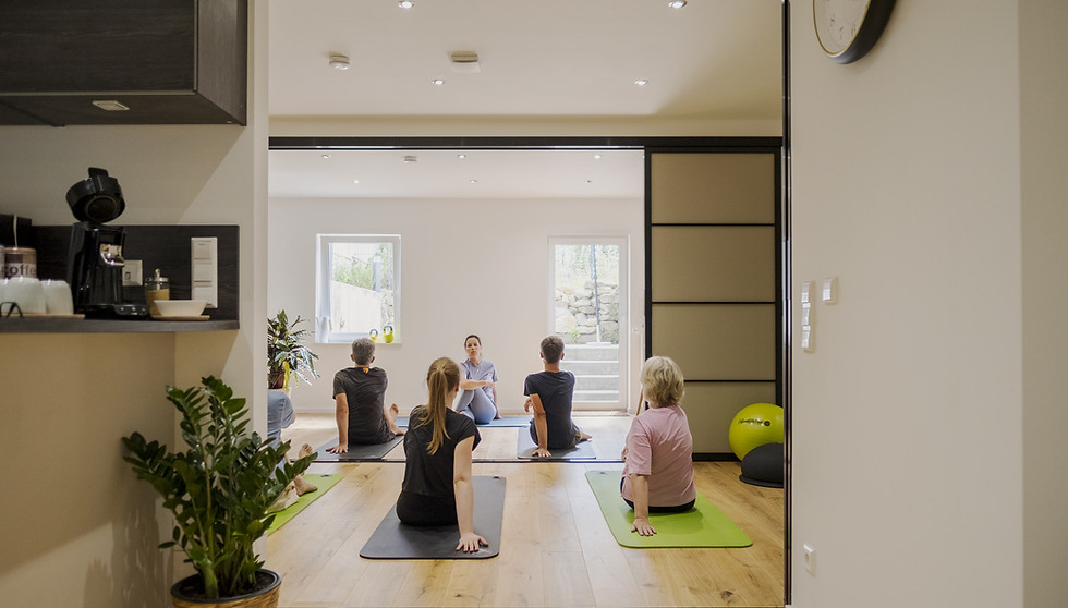 Yoga-03 Physiotherapie Mannheim Feudenheim.jpg