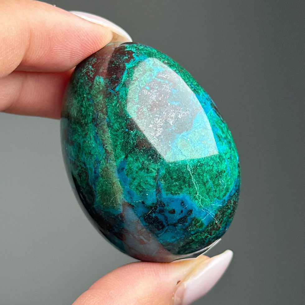 Thumbnail: Chrysocolla Malachite Cuprite Egg