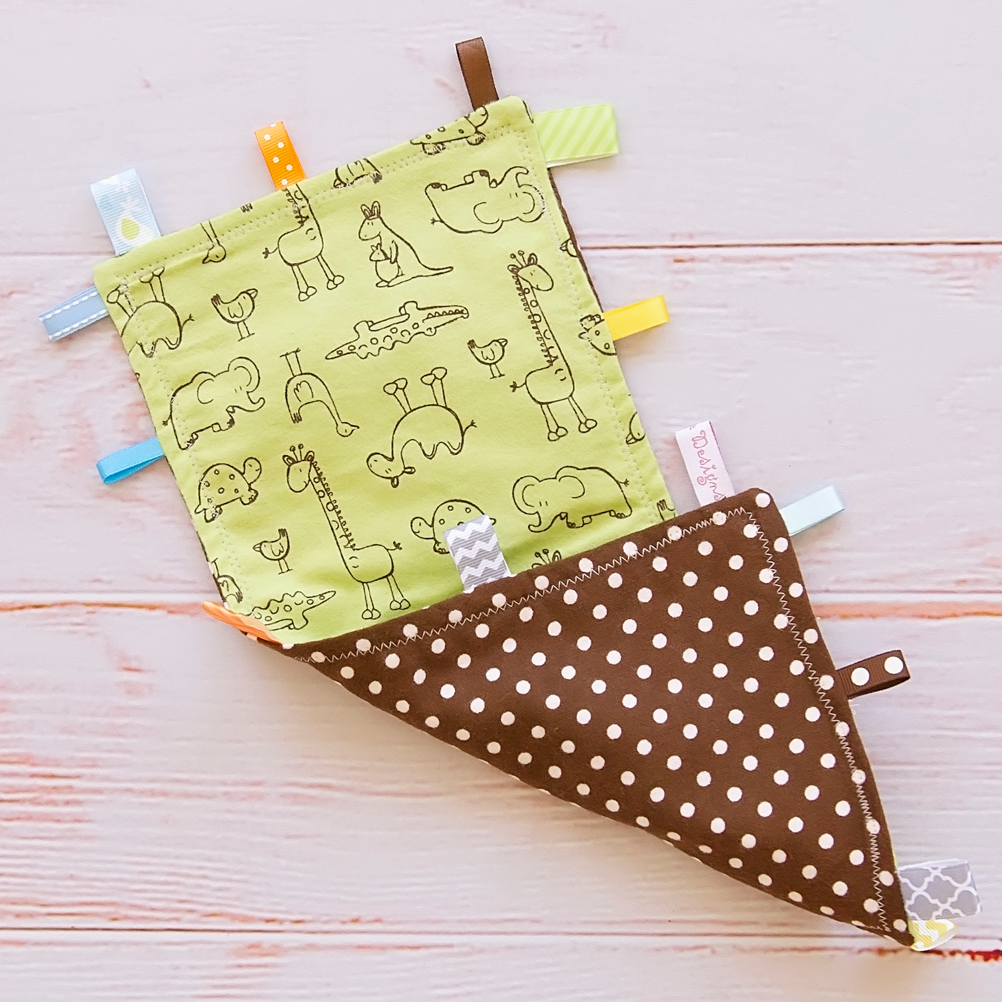 Green Animals | Tag Blanket