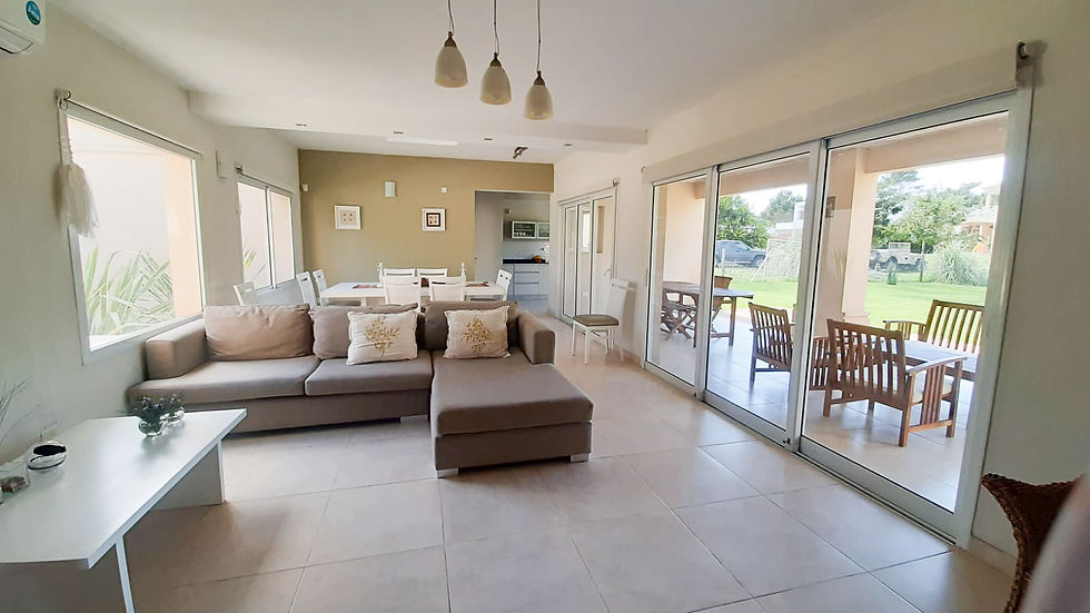 Miniatura: Eslora 2779 - Señora de la Paz