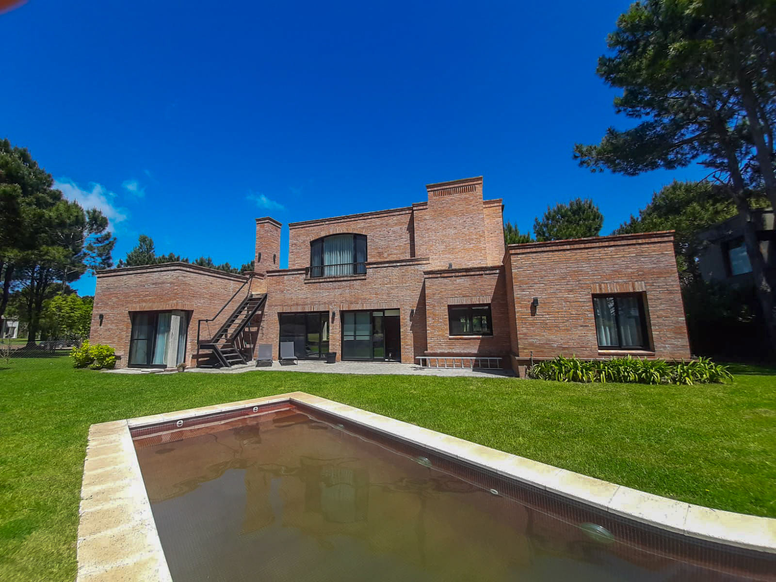 Boulevard La Herradura 876