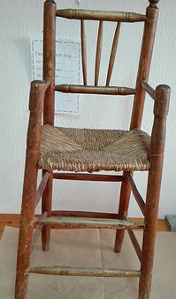 Mueble pintado. Restauración muebles