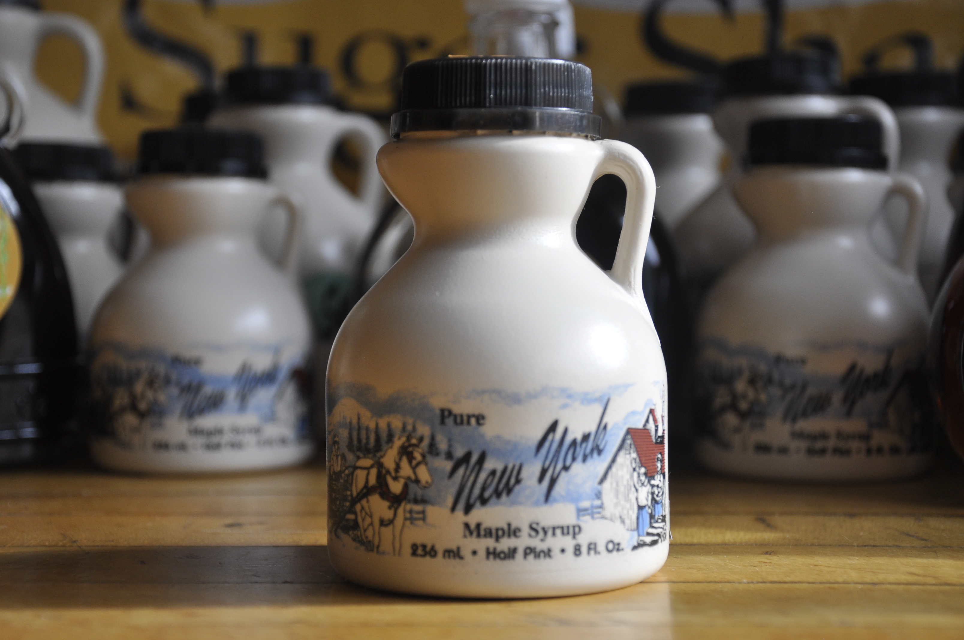 Maple Syrup Plastic - Half Pint