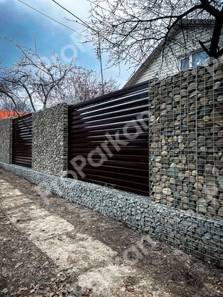 Габион цоколь с щебня