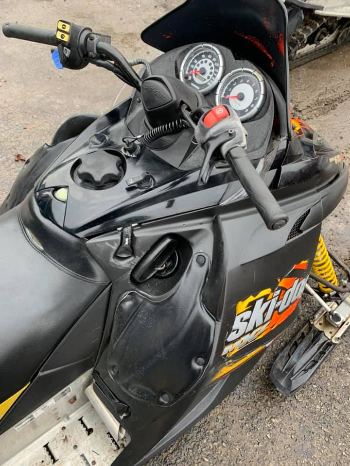 Thumbnail: 2003 Skidoo Rev 600