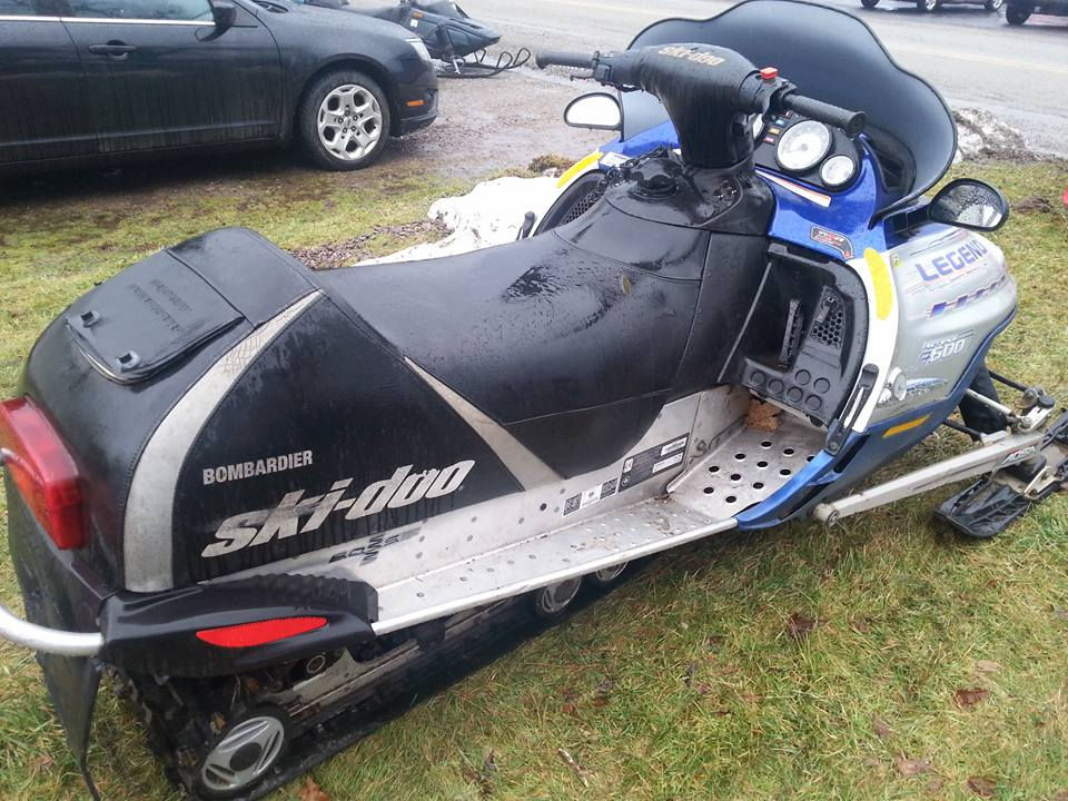 Thumbnail: 2002 Skidoo Legend 600