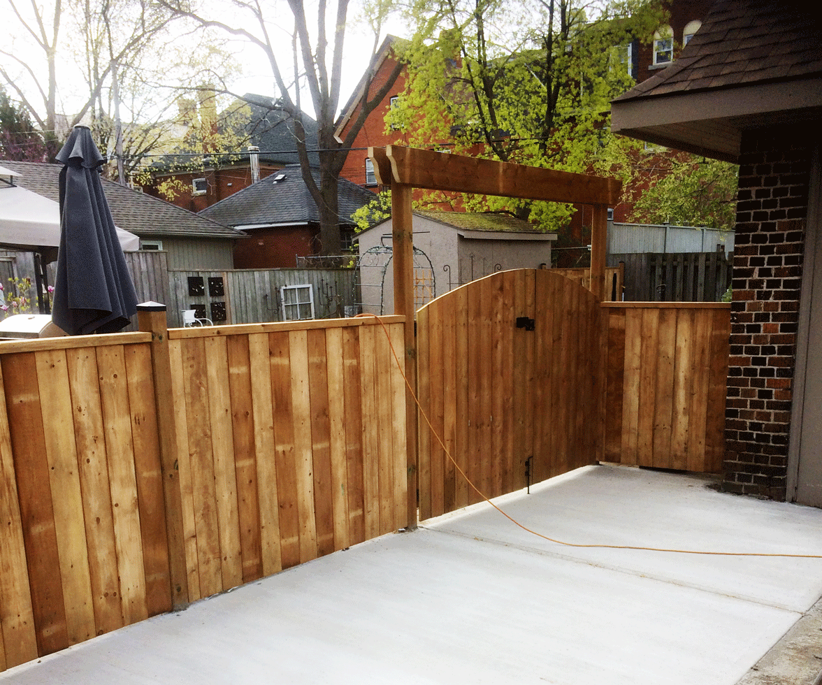 Fence Building Brantford, Waterford, Woodstock, Cambridge, Port Dover, Hamilton