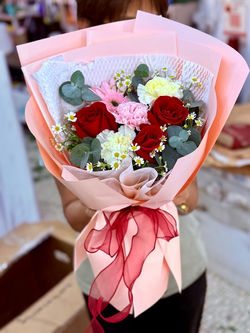 Fresh Lovely Carnations, Daisy & Rose