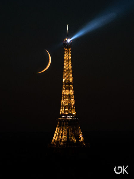 Belle lune et Tour Eiffel