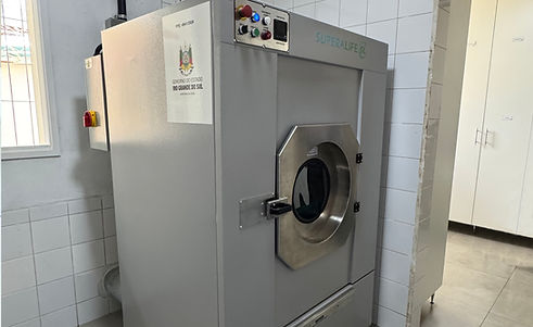 Máquina de Secar Roupas.jpg