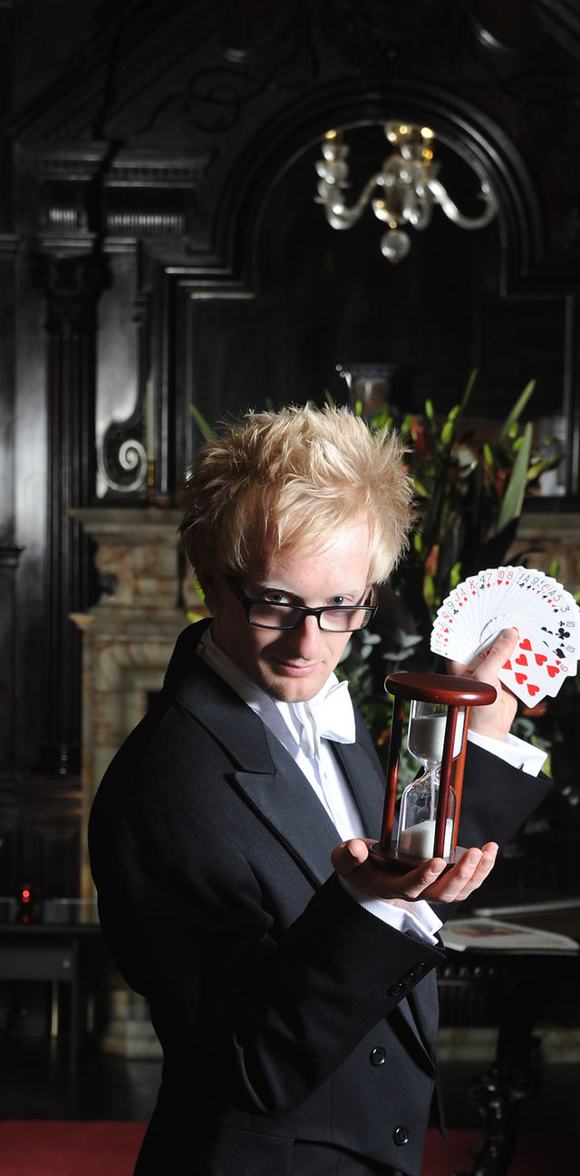 MAGIC MASTERCLASS The Magic Hour