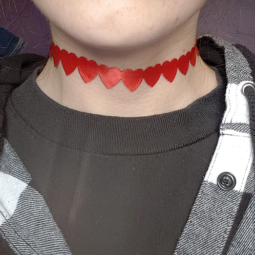 Hearts Ribbon Choker