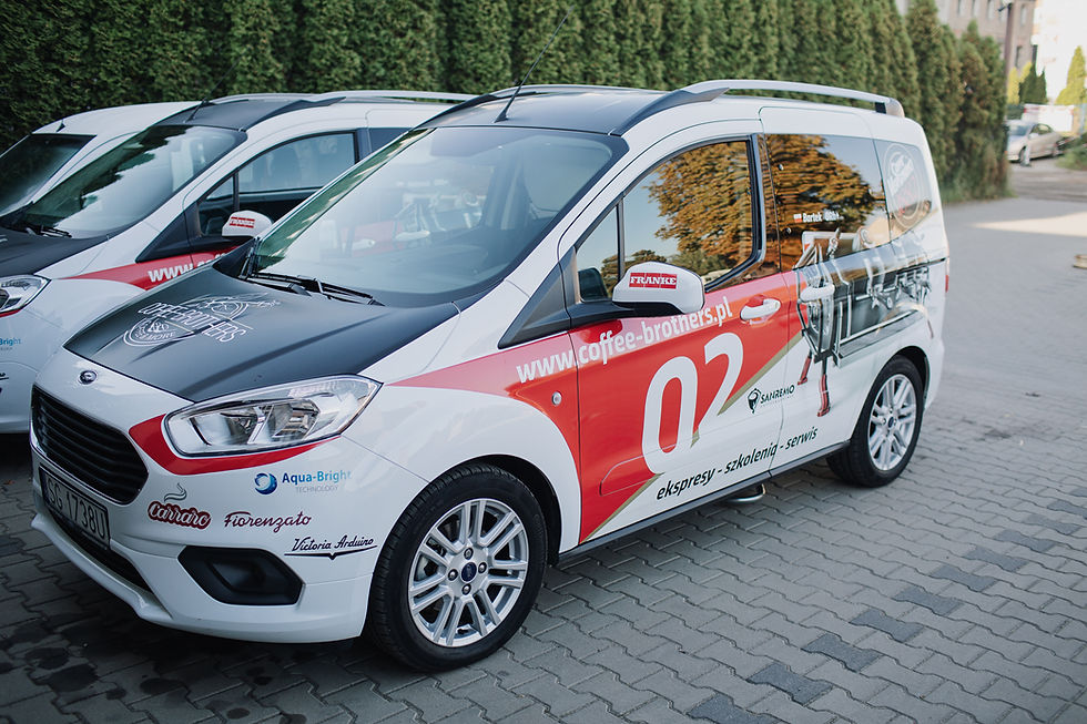 Oklejenie dachu samochodu - czyli szybki sposób na zmianę wyglądu auta