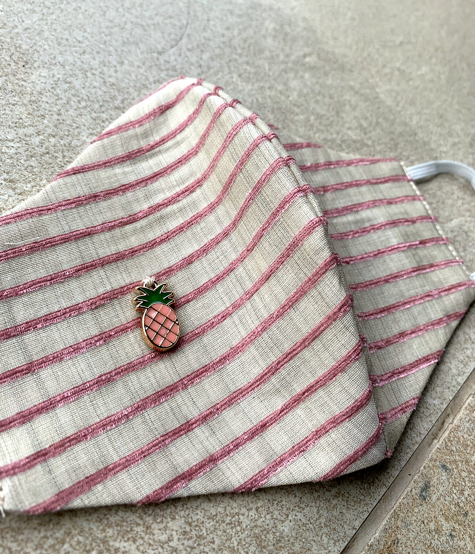 Pineapple charm pink striped mask