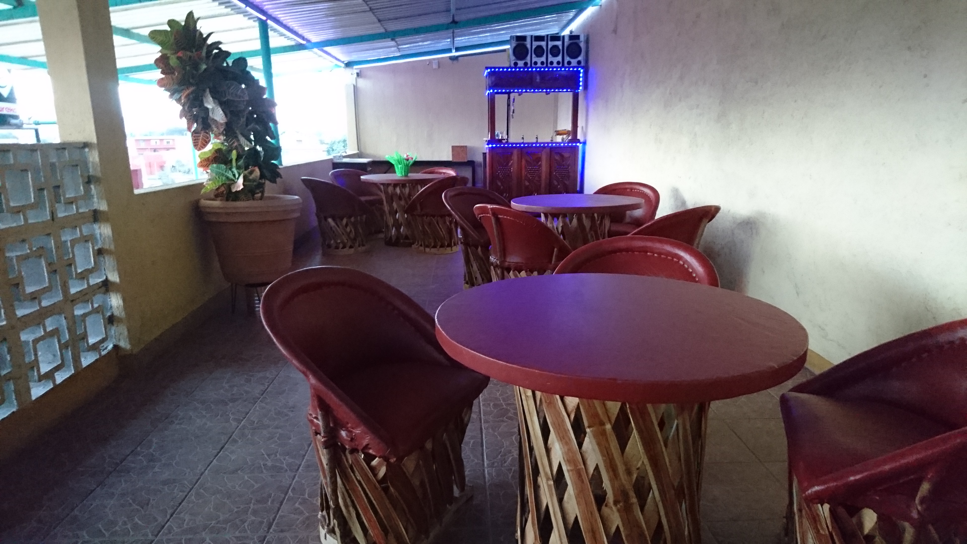 equipalesbar2