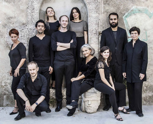 c-est-la-toute-recente-creation-en-cinq-tableaux-d-amarillis-un-tout-nouveau-concept-que-p