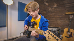 STILLS.00_00_30_09.Still018