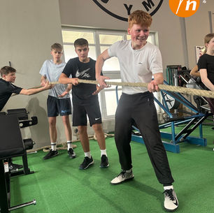 Fit im Fitnessstudio