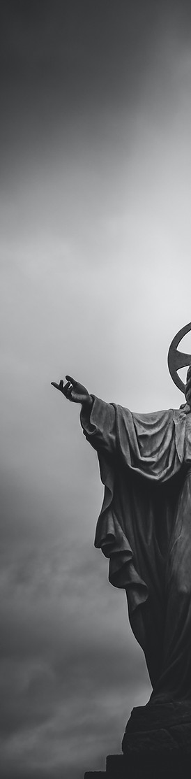 Statue of resurrected Jesus