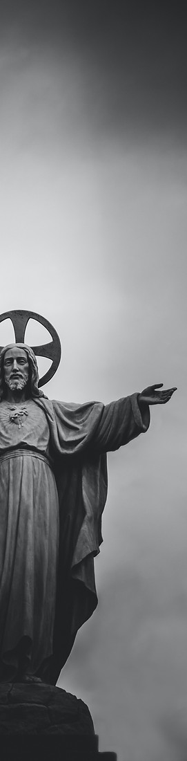 Statue of resurrected Jesus