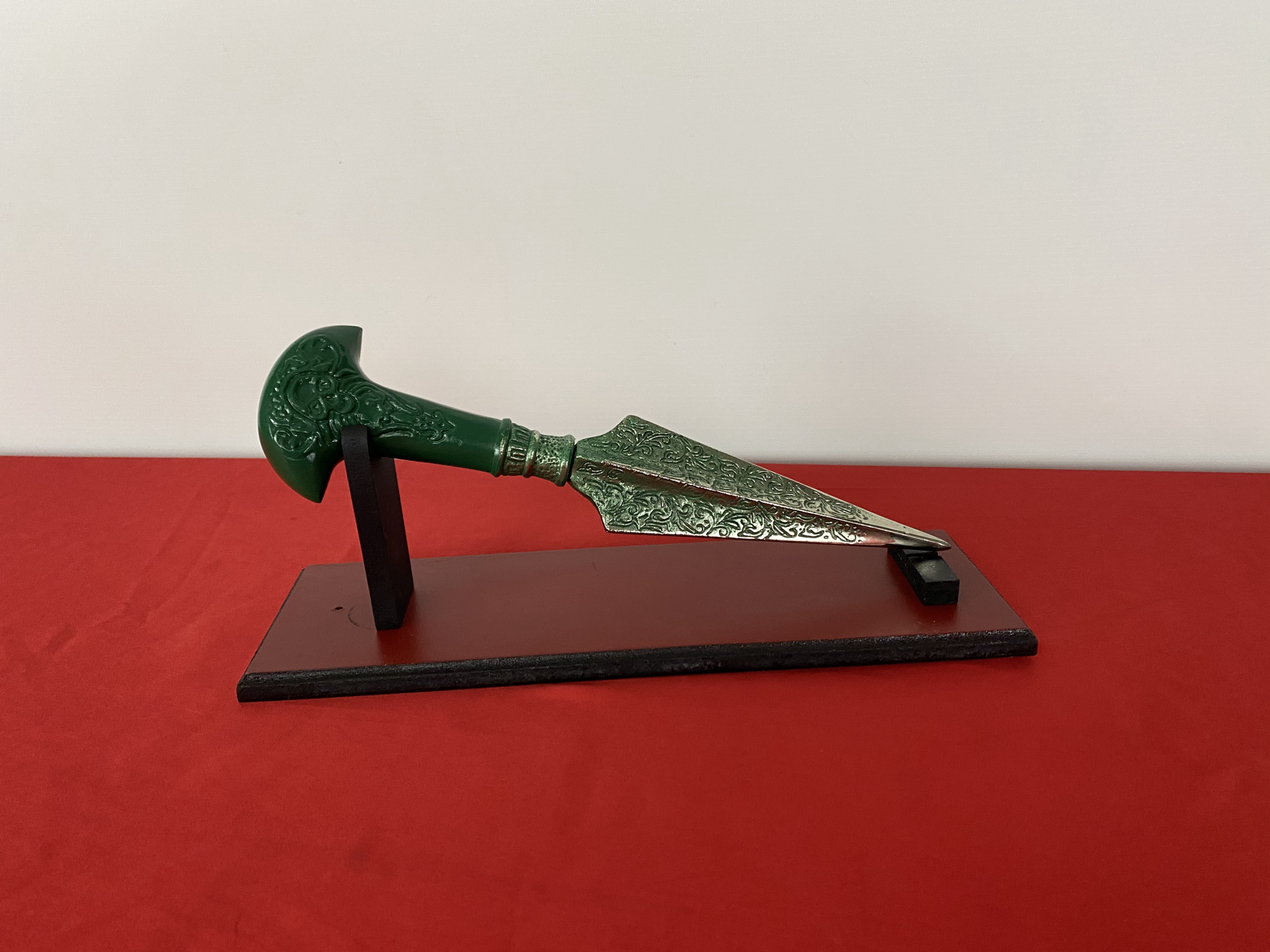 Bellatrix Dagger Blade Prop