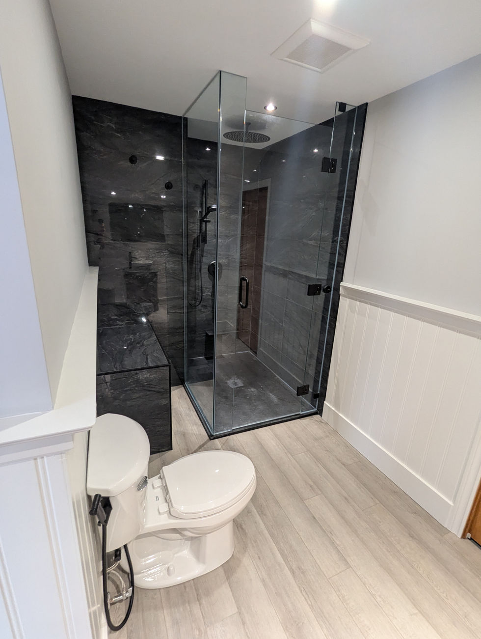 PXL_20241205_160615440