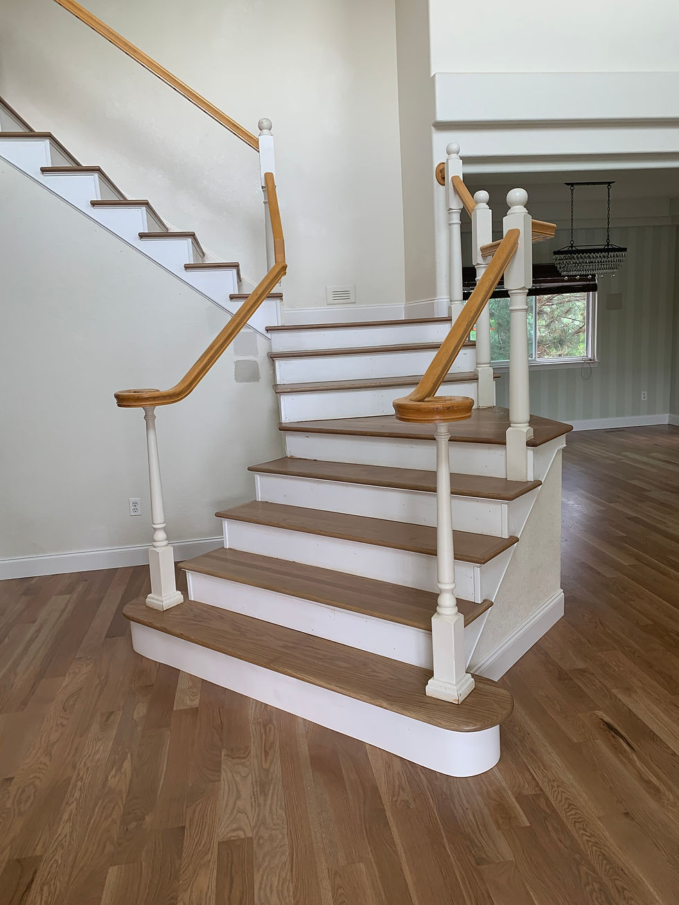 WOOD: WHITE OAK | STAIN: WEATHERED OAK
