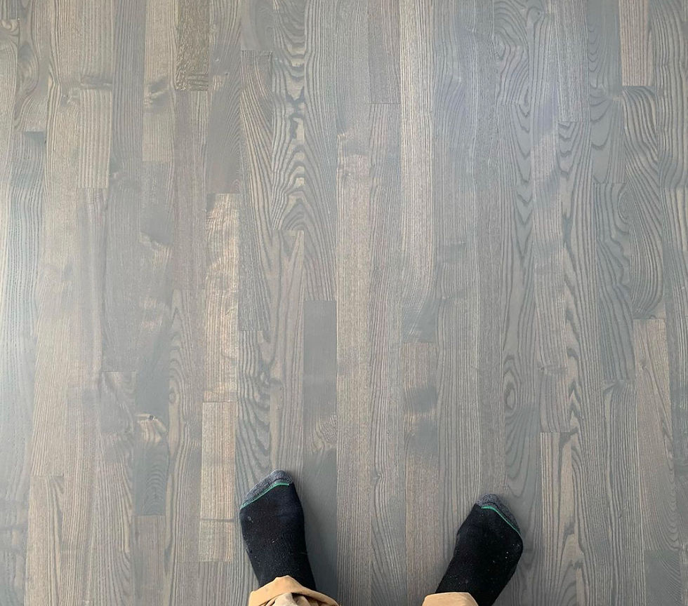 WOOD: ASH | STAIN: DARK GRAY