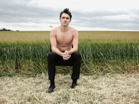 Outdoor environmental portrait.