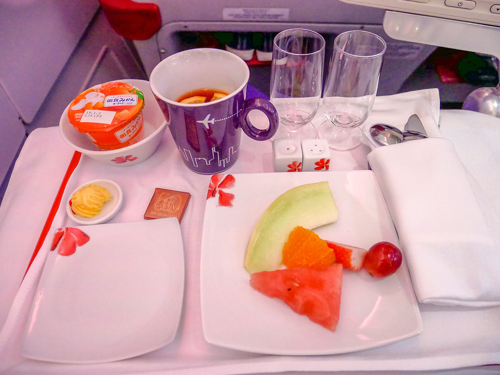 香港航空 ビジネスクラス 機内食