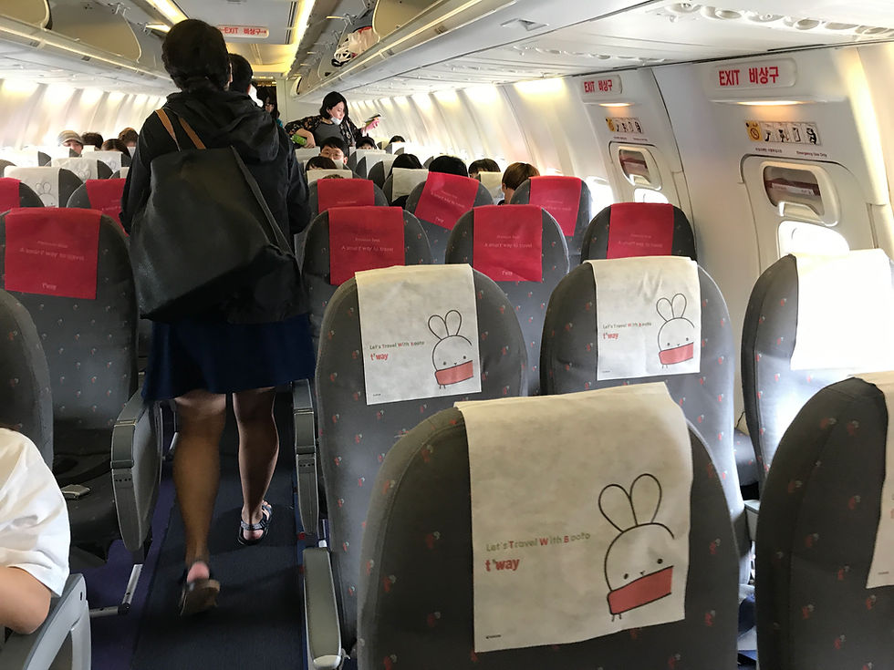 ティーウェイ航空 機内