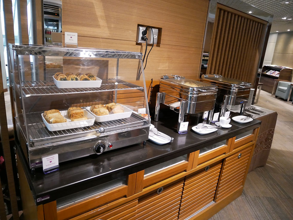 タイ国際航空 バンコク Royal Silk Lounge 食事