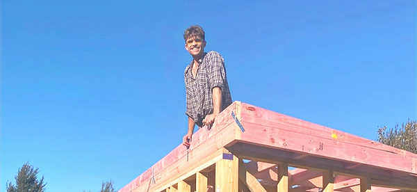Owain building sauna