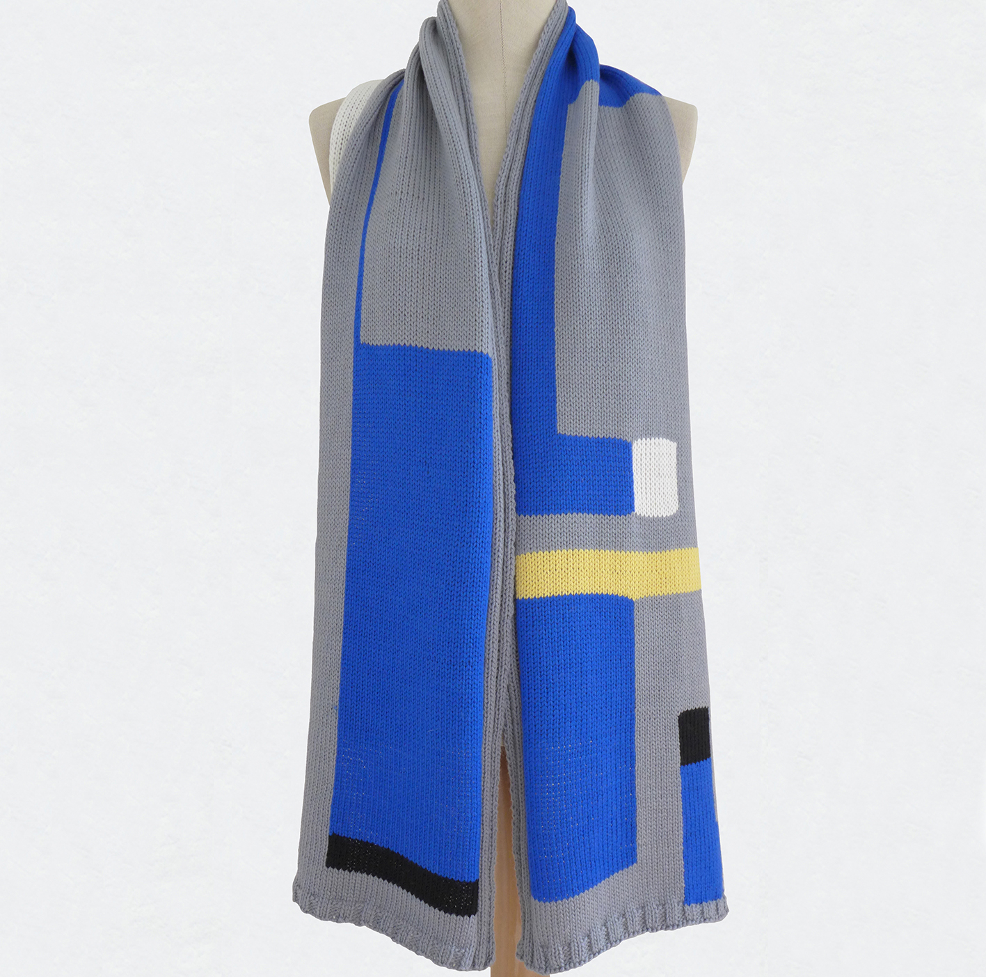 TRIBUTE_B.M gris, bleu