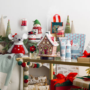 Scentsy's Holiday Collection 2024 + National Lampoon’s Christmas Vacation Products