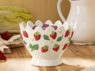 The May Edit 2026: Scent & Warmer of the Month - Strawberry Garden Warmer + Farmers Market Lane