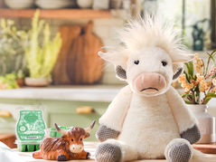 Highland Cow Lovers unite! The Grazing Grasslands Collection is here!