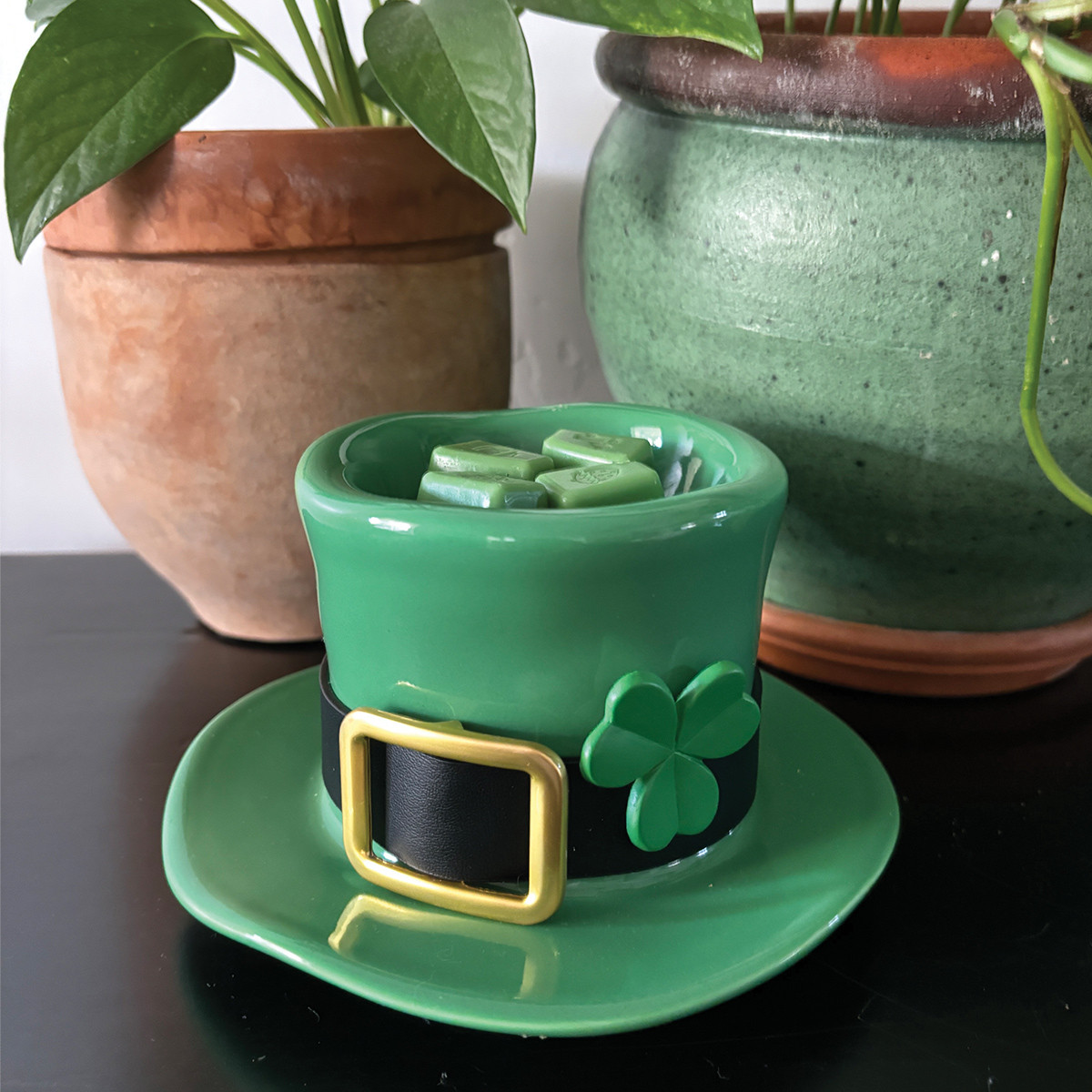 Lucky Leprechaun & Shamrock Splash Scentsy Warmer of February 2024
