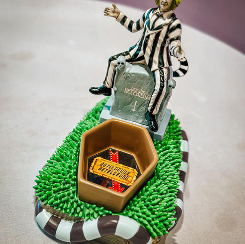 Beetlejuice Scentsy Warmer