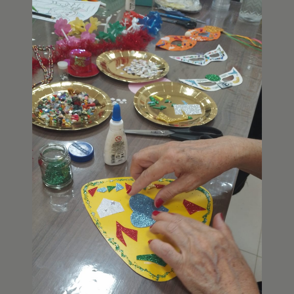 A importância das atividades de artesanato para os 60+