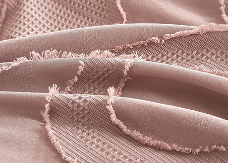 Clip Jacquard Comforter Set