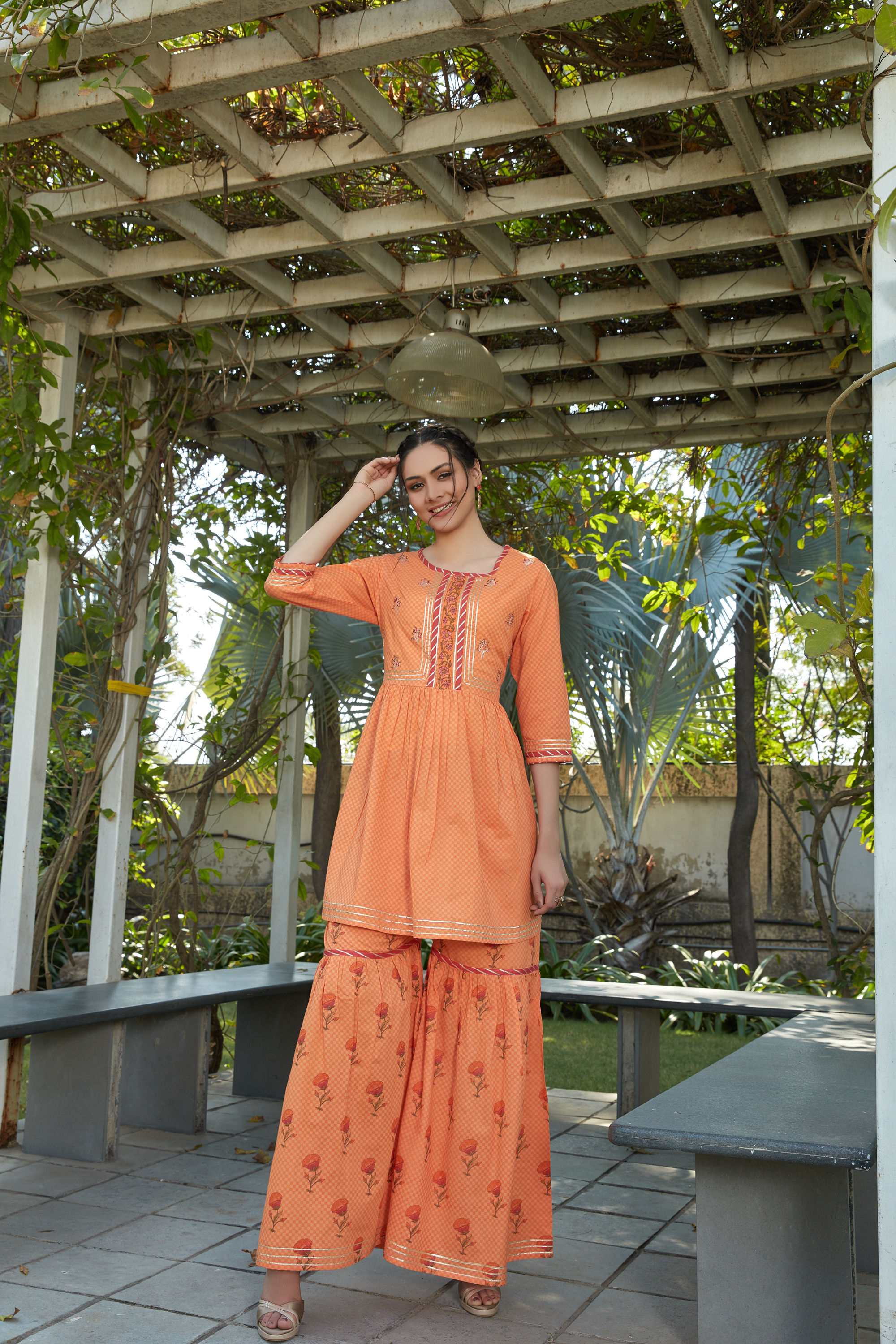 Sohni || Punjabi Palazzo set with Gold varak