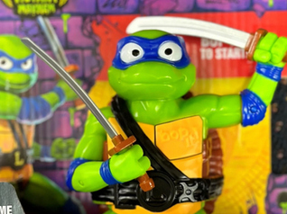 Teenage Mutant Ninja Turtles Mutant Mayhem Bop-It Game