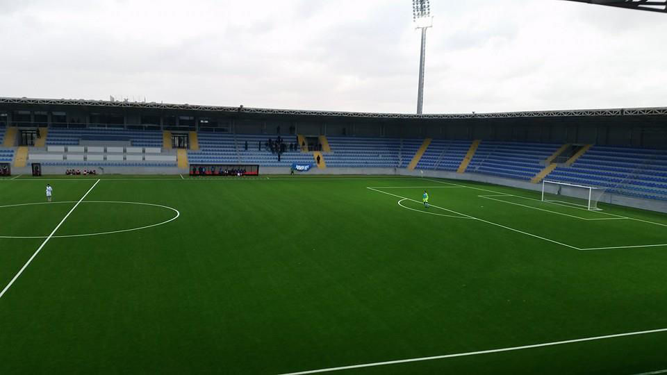 Bakıda yerləşən Dalğa Arena futbol stadionu
