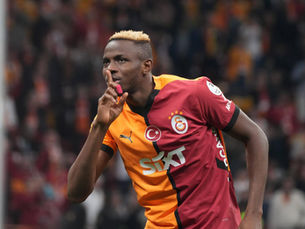 Viktor Osimhen Qalatasaray forması ilə