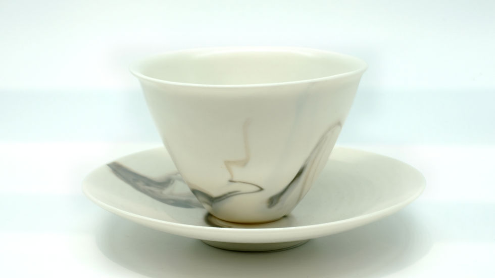 Thumbnail: Nagisa Shirai - 霧流 Cup and Saucer
