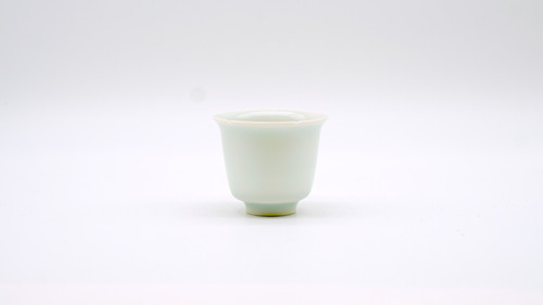 青白磁輪花茶杯Cup | TOUCH Ceramics