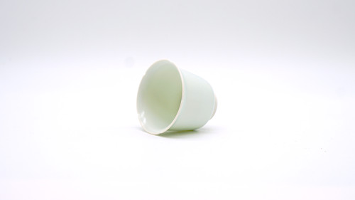青白磁輪花茶杯Cup | TOUCH Ceramics