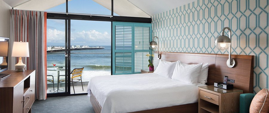 Dream Inn Interior Image